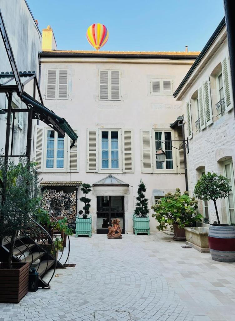 Le Clos Sainte-Marguerite Beaune  Rum bild
